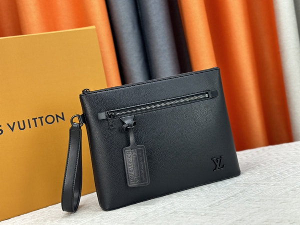 ルイヴィトンバッグ背面デザイン